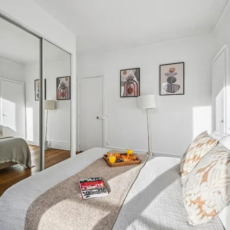 Bnbnook - Lovely 1br Near Eiffel & Champ De Mars Appartamento Parigi